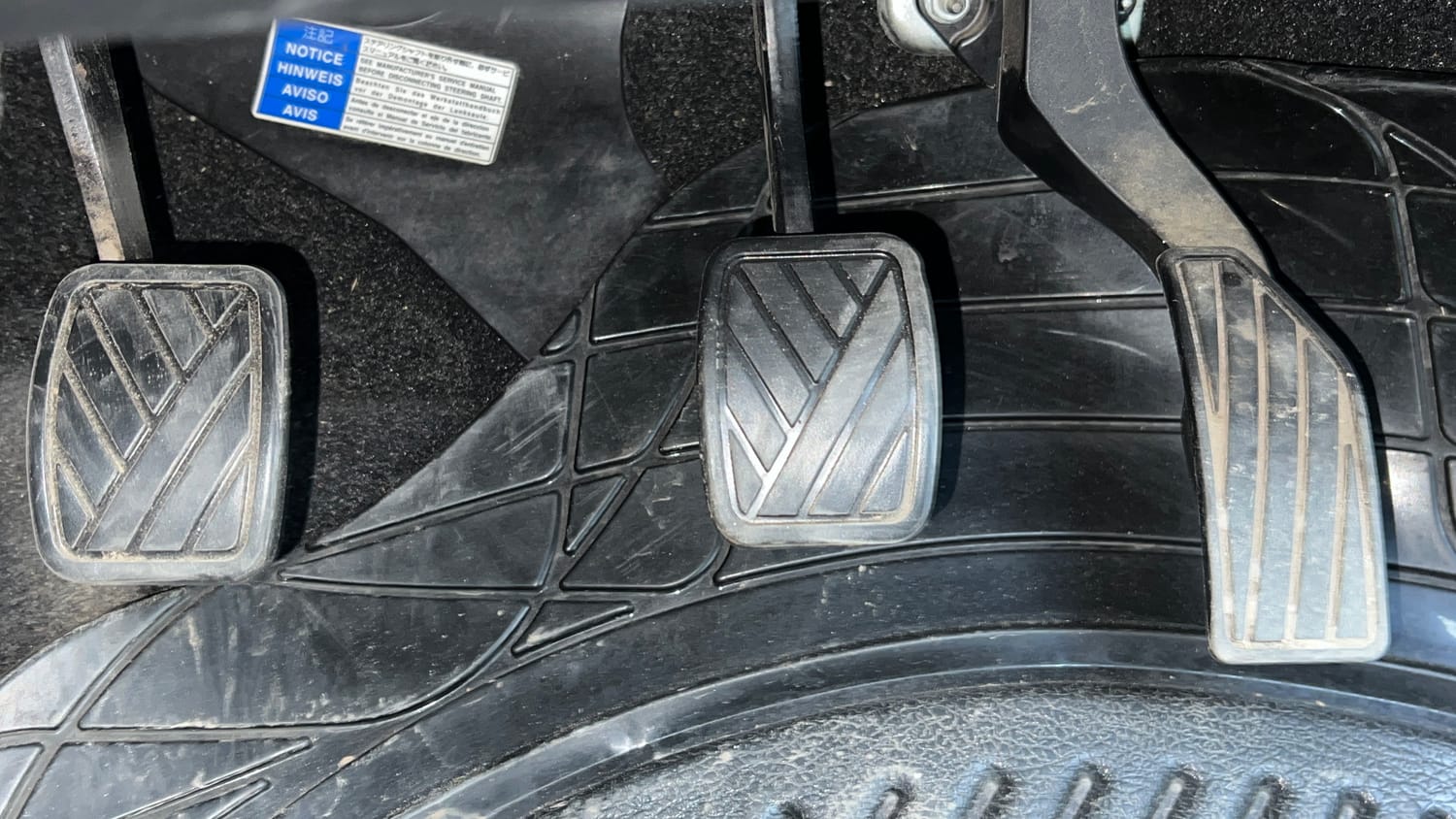 Used 2015 Maruti Suzuki Swift ZXi Petrol Manual interior PEDALS VIEW