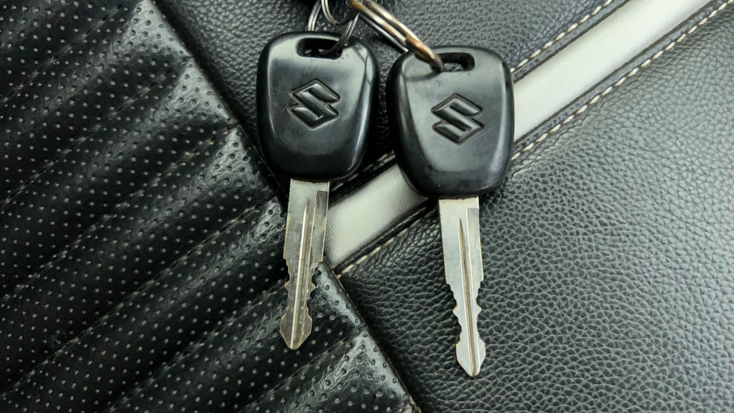 Used 2017 maruti-suzuki Alto K10 VXi (O) AMT Petrol Automatic extra CAR KEY VIEW