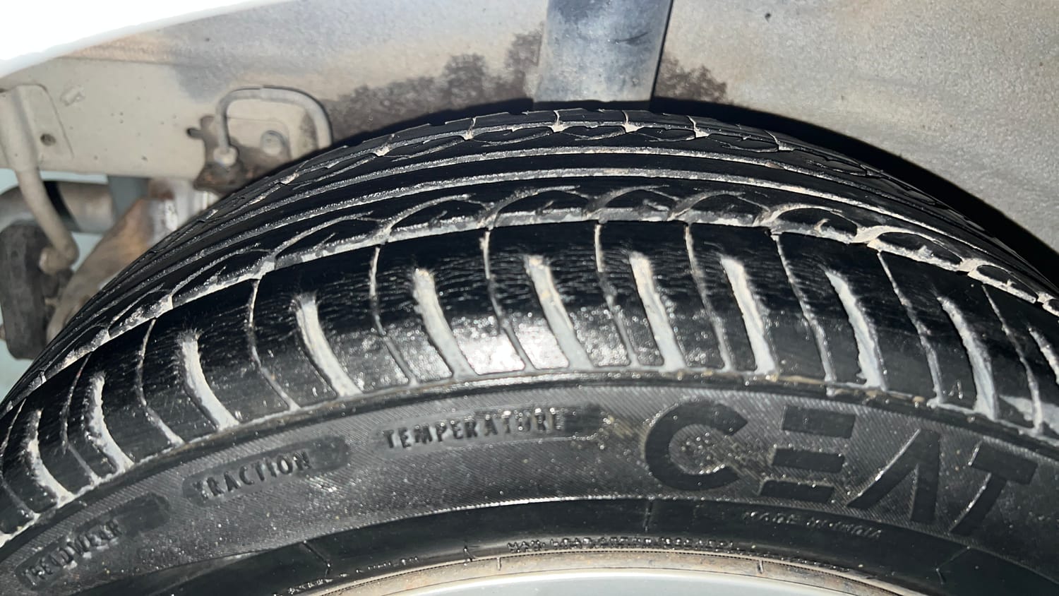 Used 2015 Hyundai Grand i10 Magna 1.2 Kappa VTVT Petrol Manual tyres RIGHT REAR TYRE TREAD VIEW