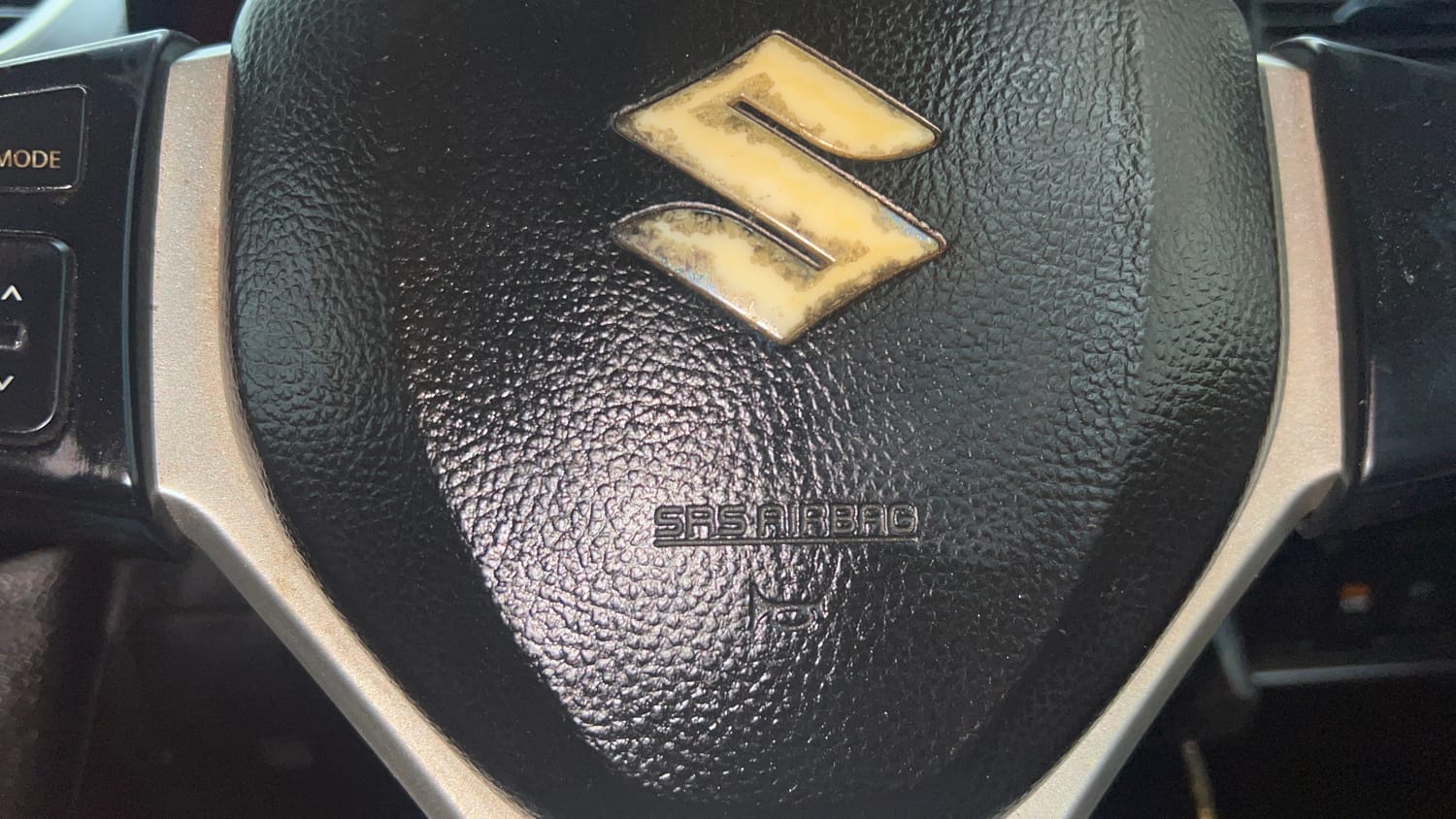 Used 2014 Maruti Suzuki Swift ZXi Petrol Manual top_features Airbags