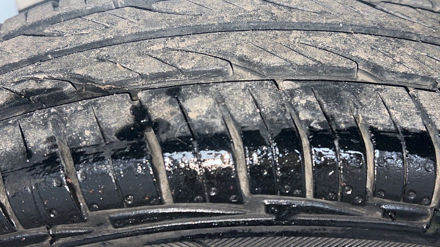 Used 2017 Maruti Suzuki Alto 800 LXi Petrol Manual tyres RIGHT REAR TYRE TREAD VIEW