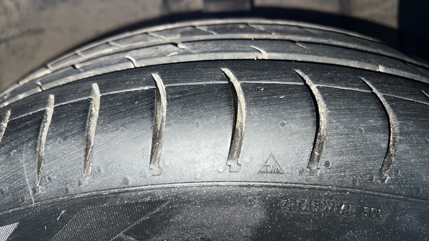 Used 2017 Hyundai Grand i10 Sportz 1.2 Kappa VTVT Petrol Manual tyres RIGHT FRONT TYRE TREAD VIEW