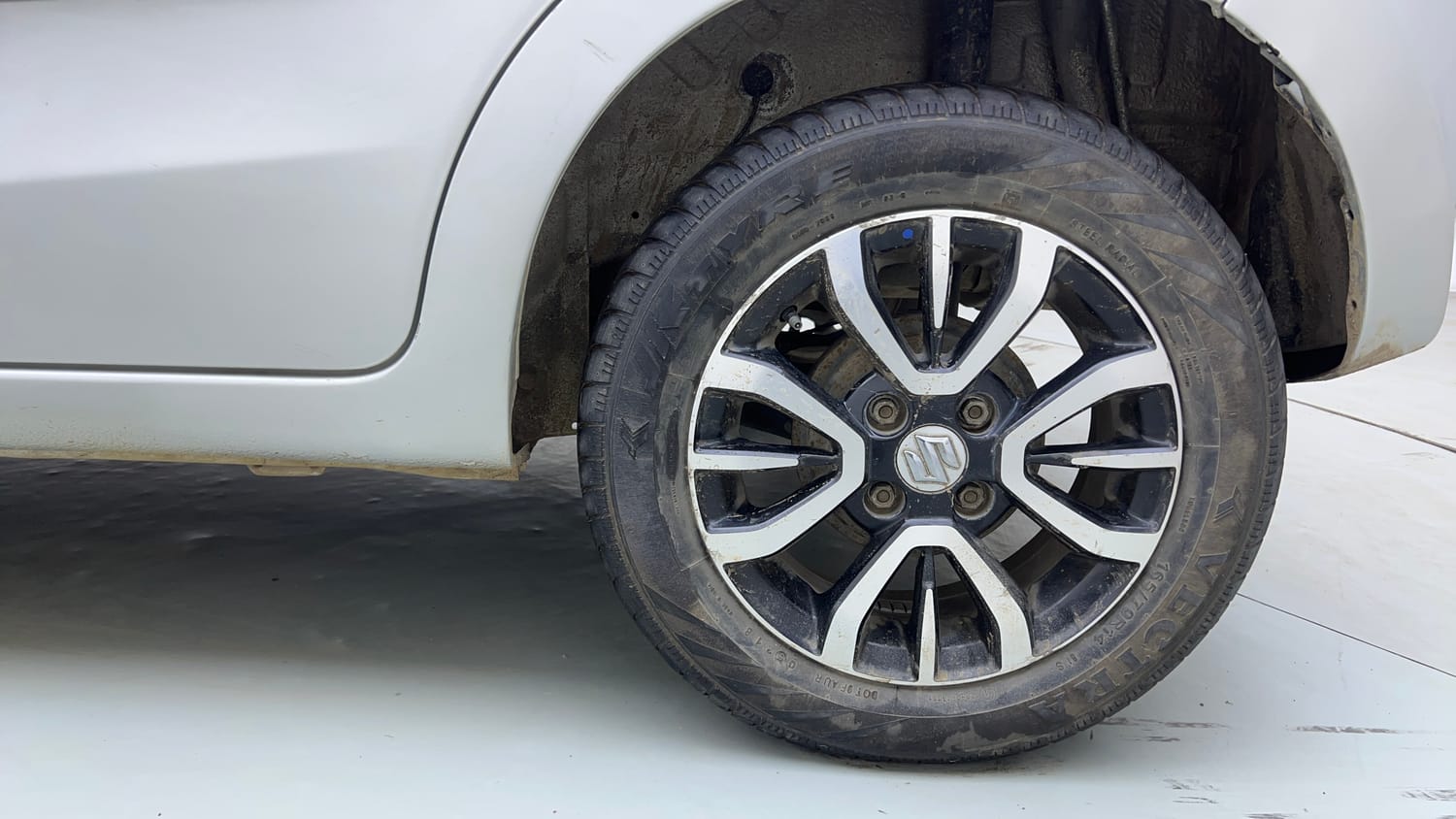 Used 2021 Maruti Suzuki Celerio VXi AMT Petrol Automatic tyres LEFT REAR TYRE RIM VIEW