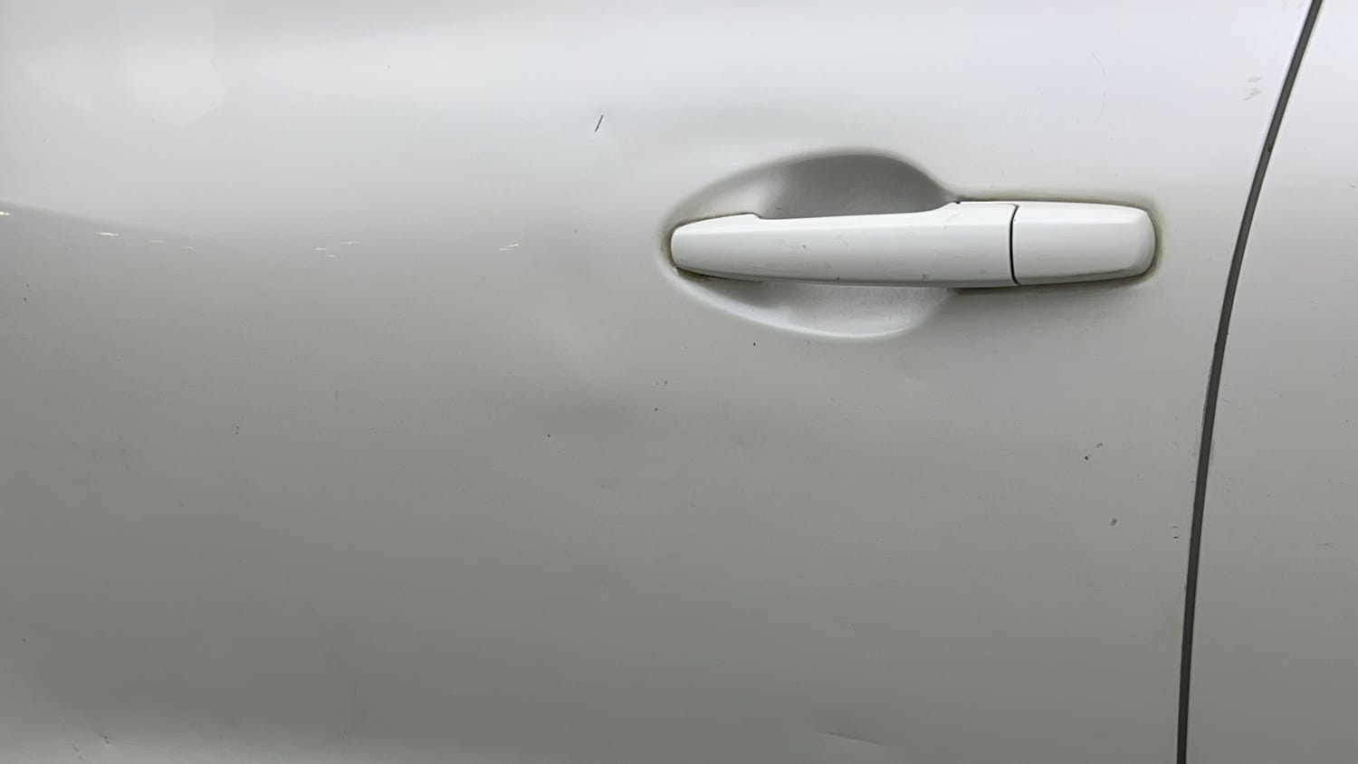 Used 2023 Maruti Suzuki Swift VXi Petrol Manual dents MINOR DENT