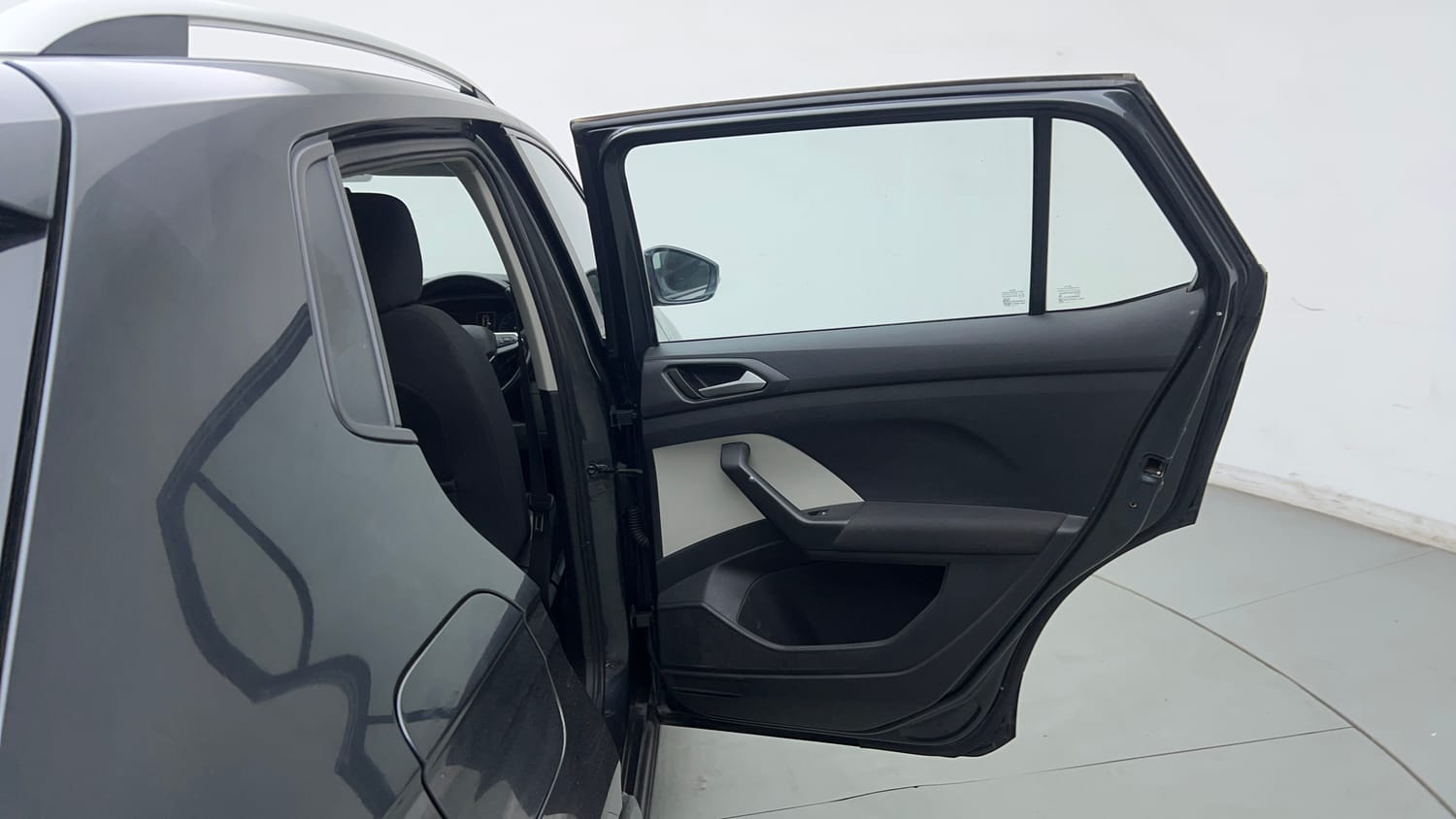 Used 2022 Volkswagen Taigun Highline 1.0 TSI MT Petrol Manual interior RIGHT REAR DOOR OPEN VIEW