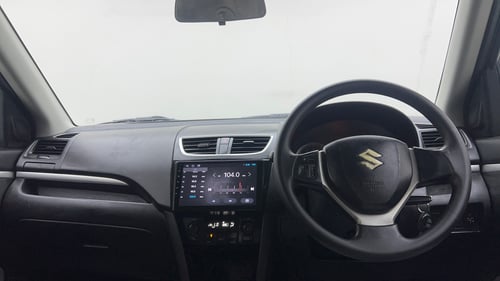 Used 2014 Maruti Suzuki Swift ZXi Petrol Manual interior DASHBOARD VIEW