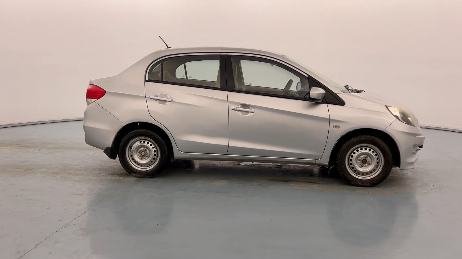 Used 2014 Honda Amaze 1.2 EX i-VTEC Petrol Manual exterior RIGHT SIDE VIEW
