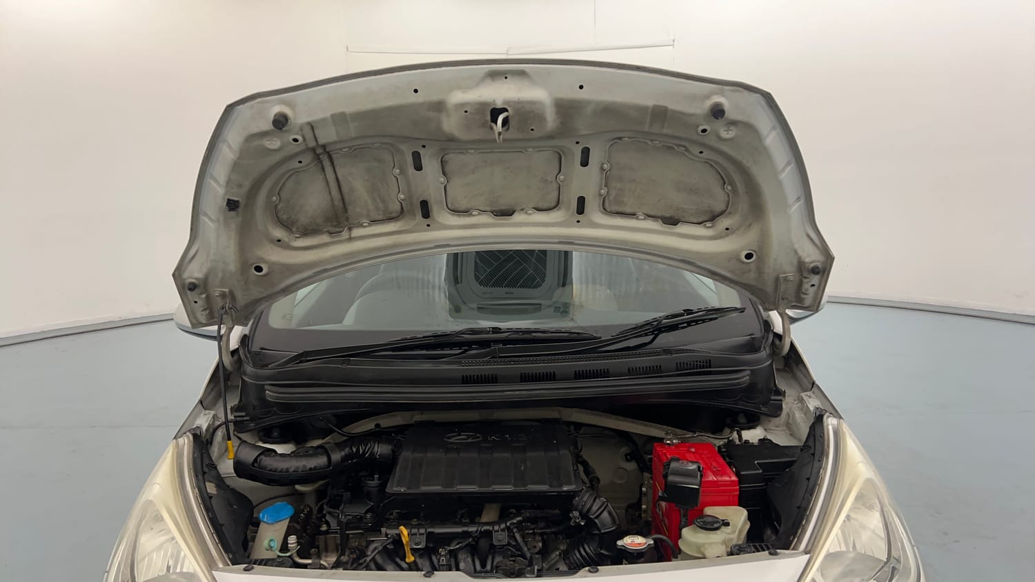 Used 2015 Hyundai Grand i10 Magna 1.2 Kappa VTVT Petrol Manual engine ENGINE & BONNET OPEN FRONT VIEW