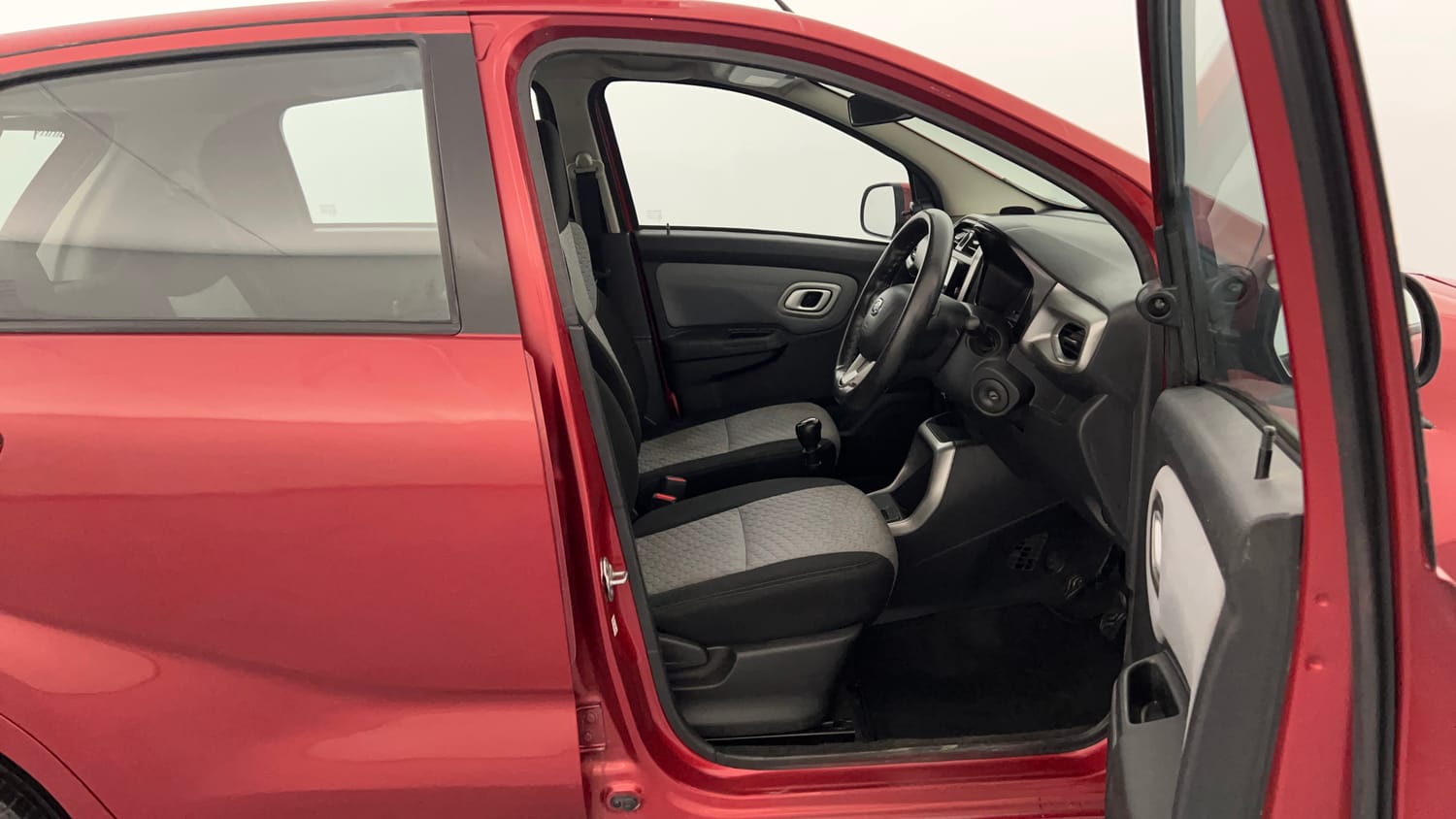 Used 2020 Datsun Redi-GO T(O) Petrol Manual interior RIGHT SIDE FRONT DOOR CABIN VIEW