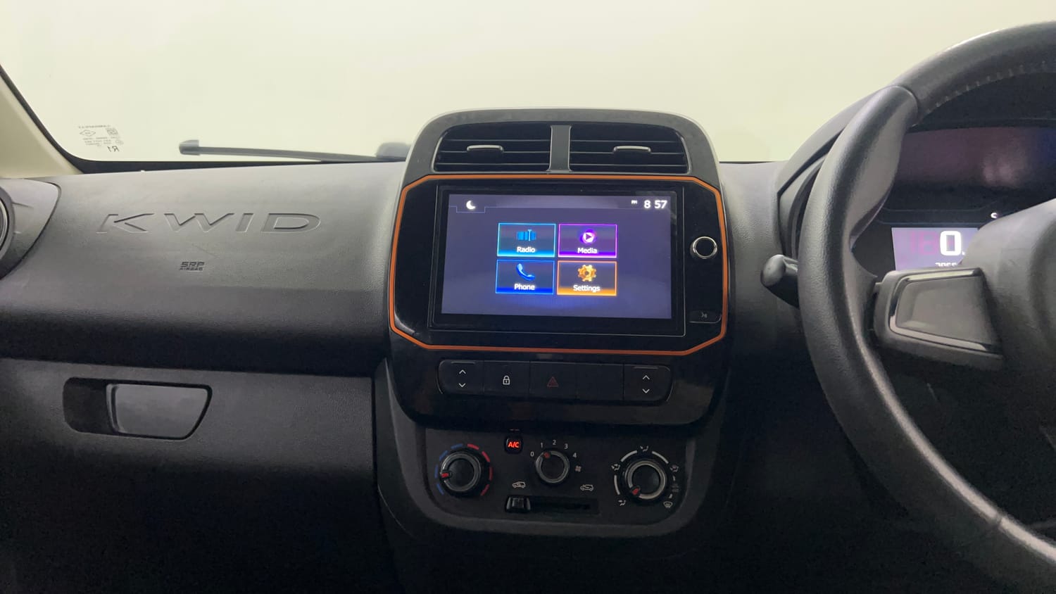 Used 2021 Renault Kwid CLIMBER 1.0 (O) Petrol Manual interior MUSIC SYSTEM & AC CONTROL VIEW