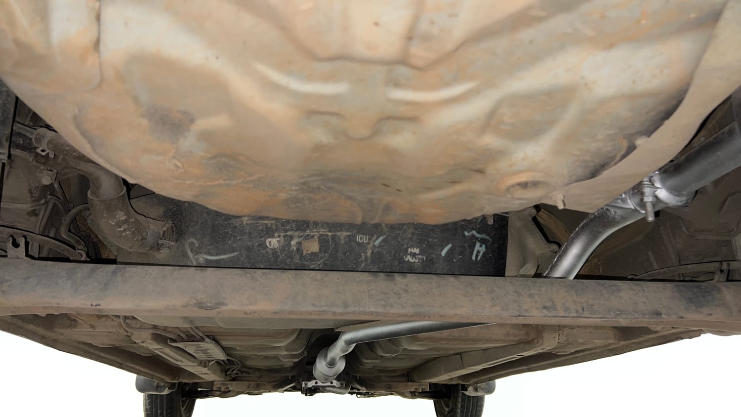 Used 2013 Hyundai i10 Sportz 1.2 Kappa2 Petrol Manual extra REAR UNDERBODY VIEW (TAKEN FROM REAR)