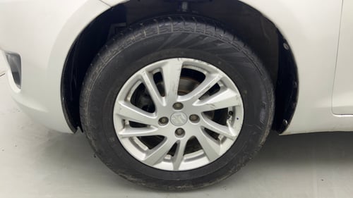 Used 2014 Maruti Suzuki Swift ZXi Petrol Manual tyres LEFT FRONT TYRE RIM VIEW