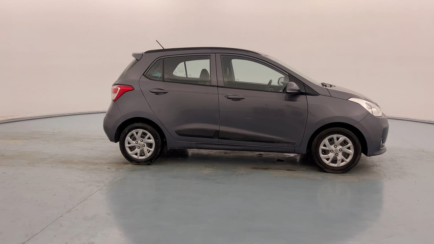 Used 2019 Hyundai Grand i10 Sportz 1.2 Kappa VTVT Petrol Manual exterior RIGHT SIDE VIEW