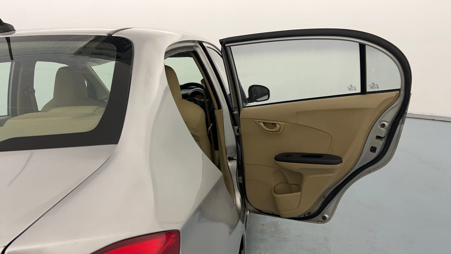 Used 2014 Honda Amaze 1.2 EX i-VTEC Petrol Manual interior RIGHT REAR DOOR OPEN VIEW