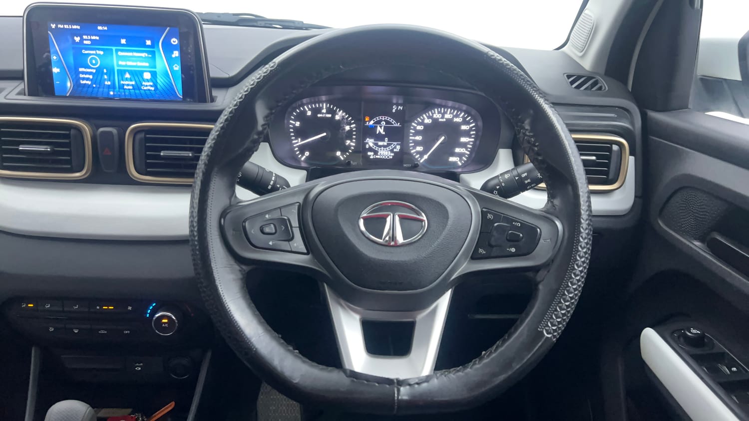 Used 2023 Tata Punch Accomplished AMT Petrol Automatic interior STEERING VIEW