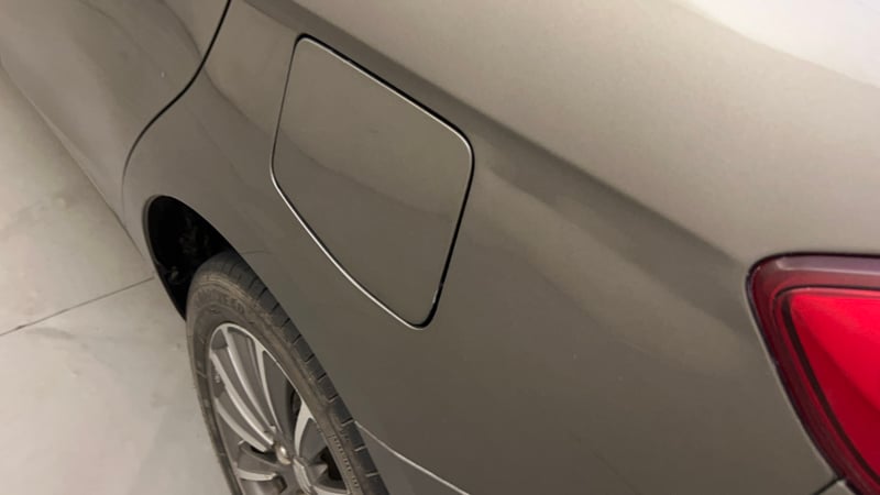 Used 2021 Maruti Suzuki Ciaz Alpha 1.5 Petrol Manual dents MINOR DENT