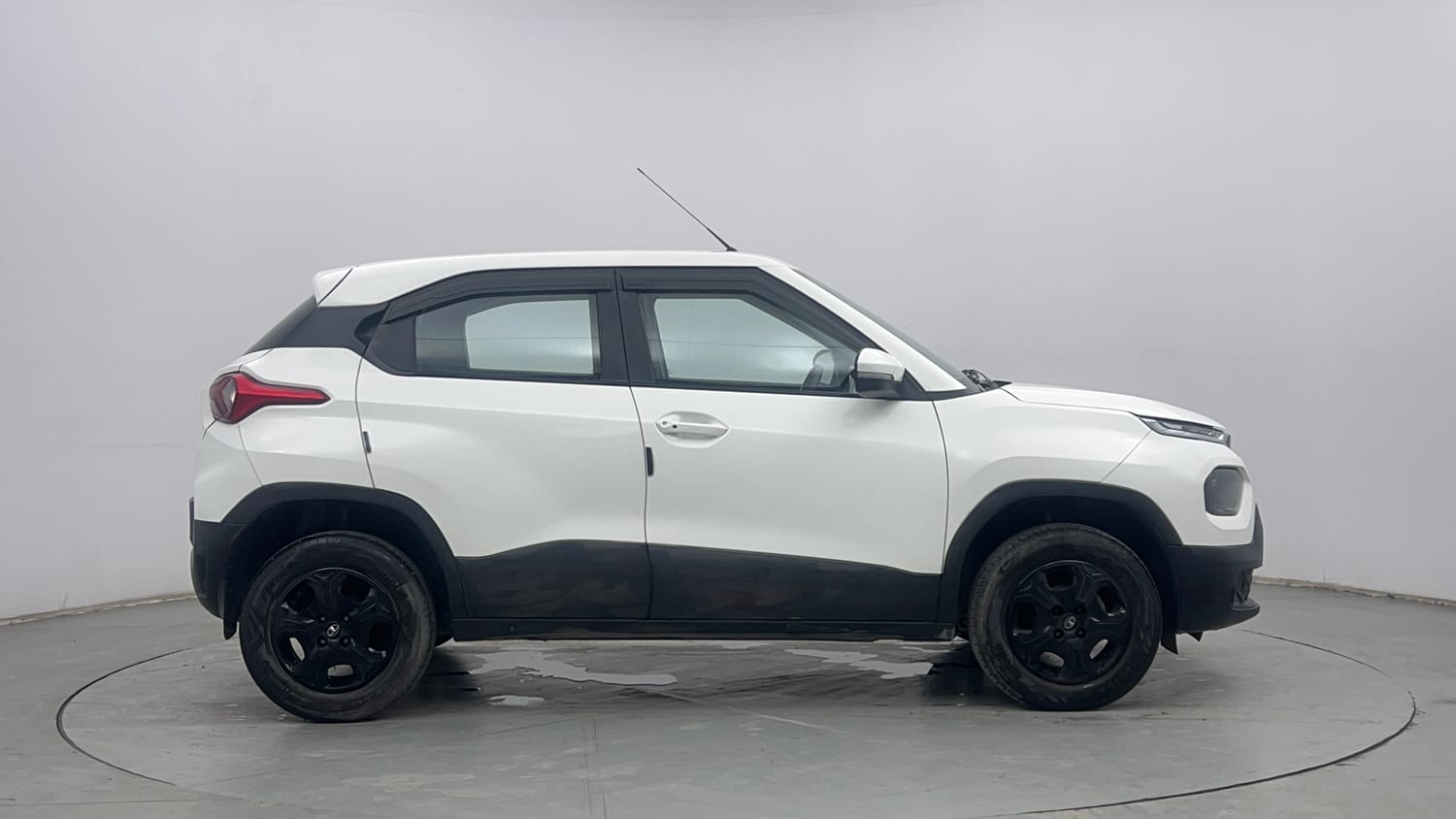 Used 2023 Tata Punch Accomplished AMT Petrol Automatic exterior RIGHT SIDE VIEW