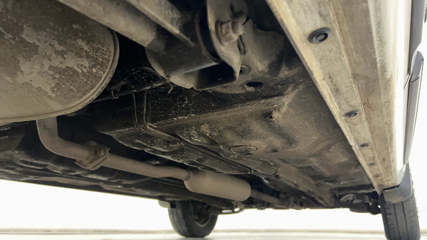 Used 2017 maruti-suzuki Alto K10 VXi (O) AMT Petrol Automatic extra REAR RIGHT UNDERBODY VIEW