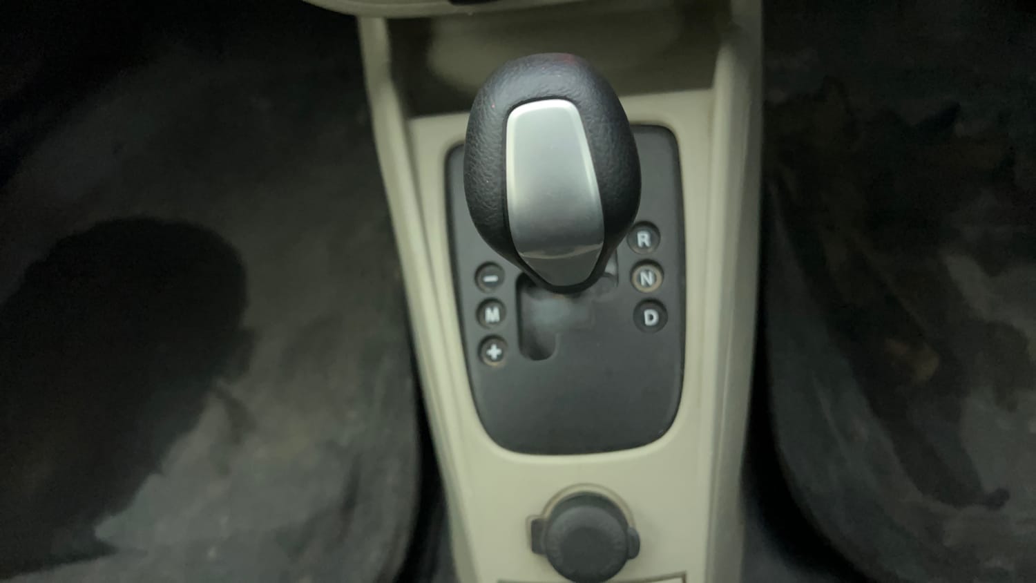 Used 2017 maruti-suzuki Alto K10 VXi (O) AMT Petrol Automatic interior GEAR  KNOB VIEW