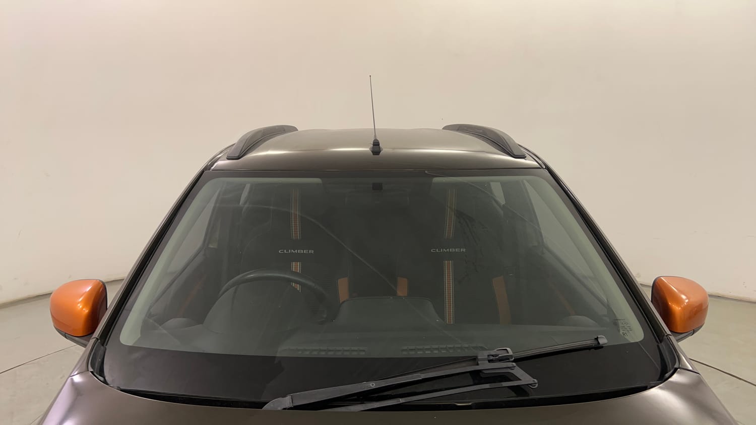 Used 2021 Renault Kwid CLIMBER 1.0 (O) Petrol Manual exterior FRONT WINDSHIELD VIEW