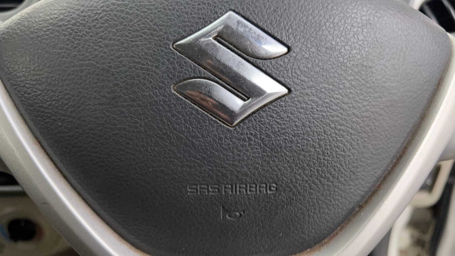 Used 2017 maruti-suzuki Alto K10 VXi (O) AMT Petrol Automatic top_features Airbags