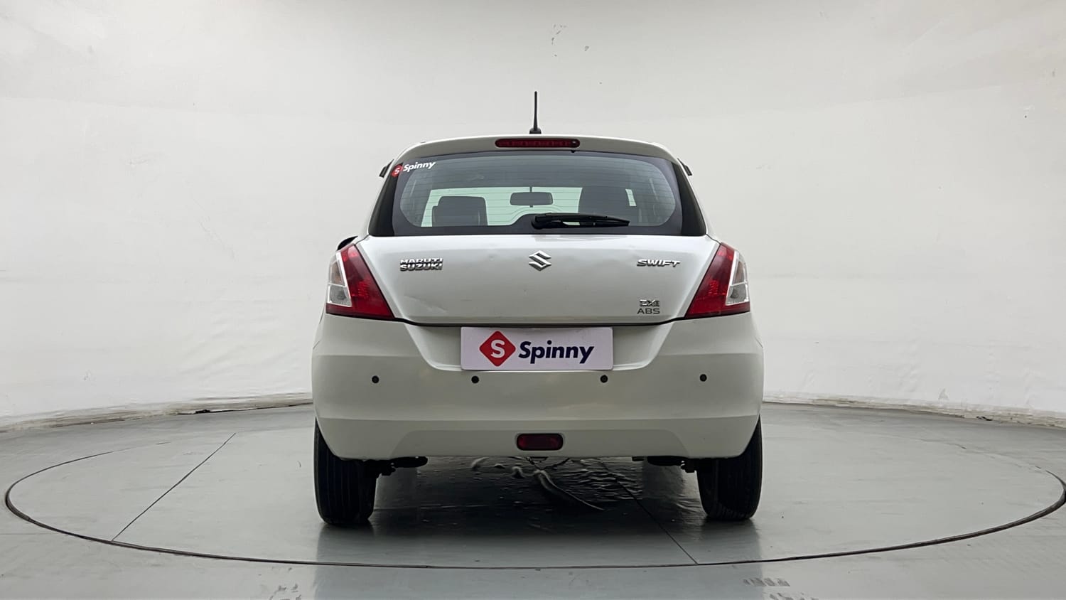 Used 2015 Maruti Suzuki Swift ZXi Petrol Manual exterior BACK VIEW