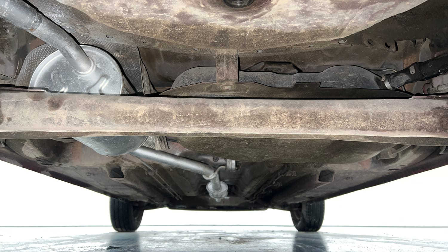 Used 2020 Datsun Redi-GO T(O) Petrol Manual extra REAR UNDERBODY VIEW (TAKEN FROM REAR)