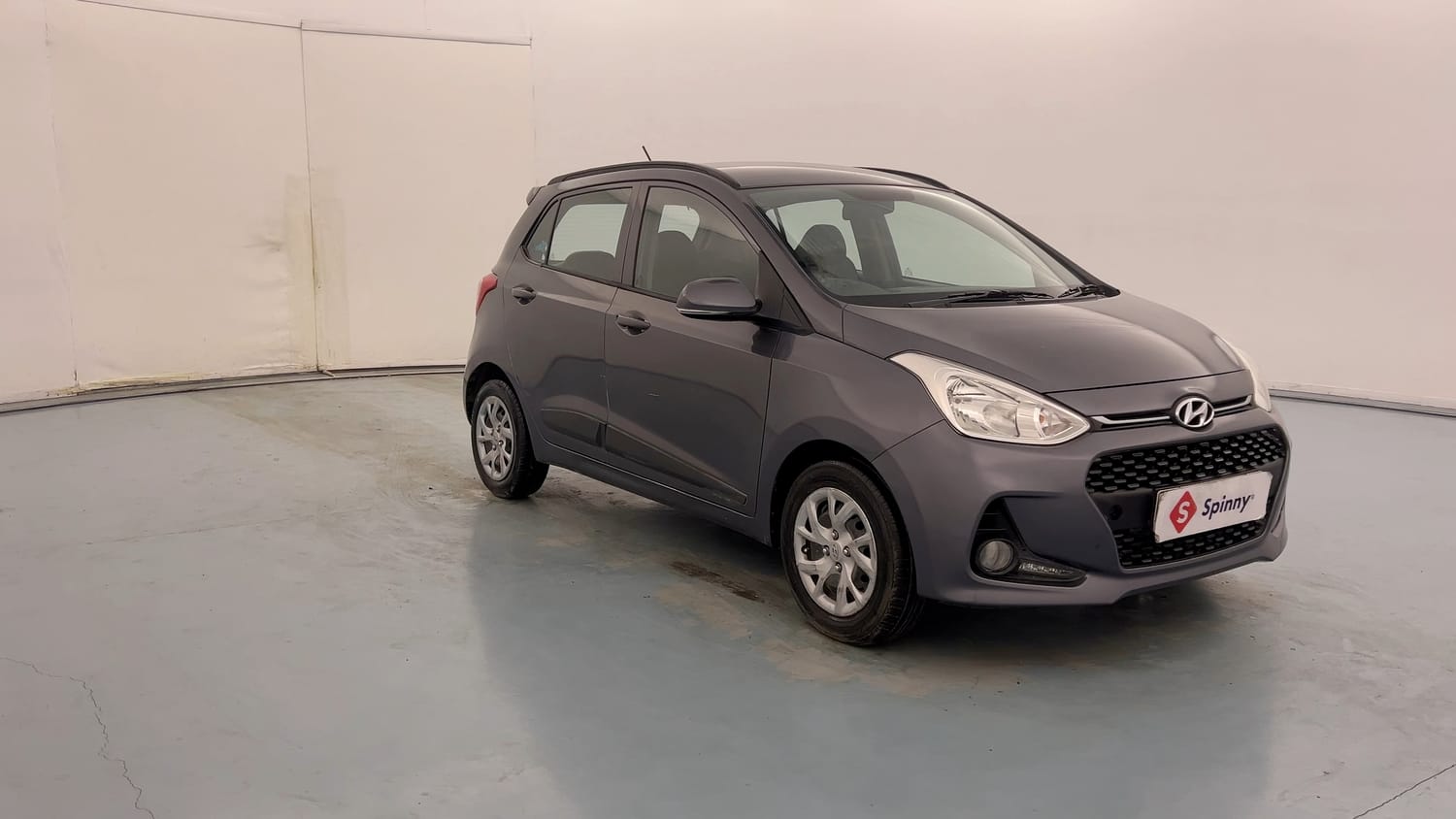 Used 2019 Hyundai Grand i10 Sportz 1.2 Kappa VTVT Petrol Manual exterior RIGHT FRONT CORNER VIEW