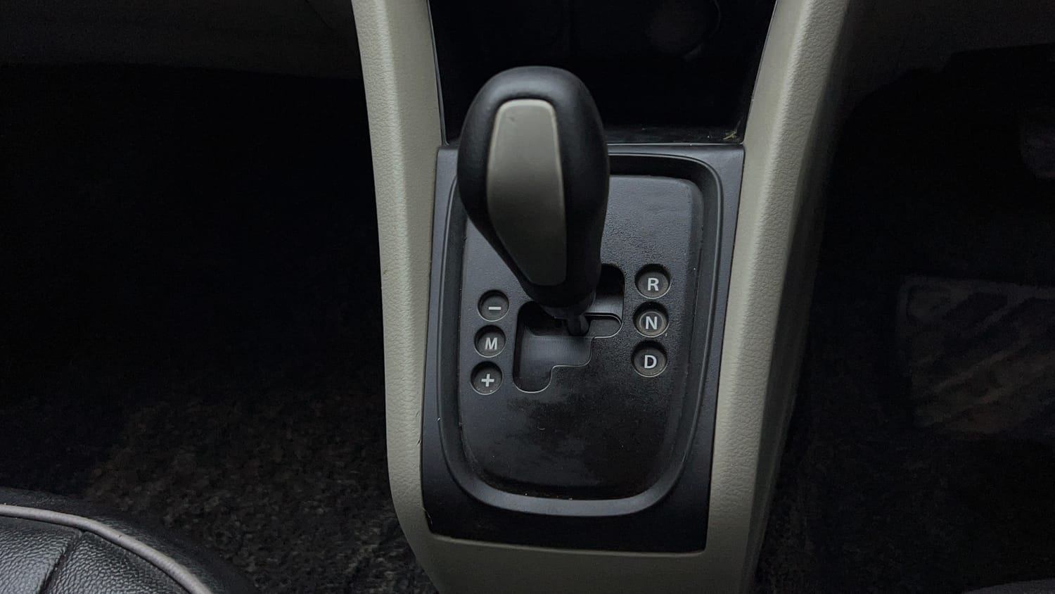 Used 2015 Maruti Suzuki Celerio VXi AMT Petrol Automatic interior GEAR  KNOB VIEW