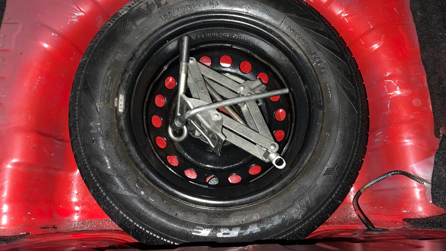 Used 2020 Datsun Redi-GO T(O) Petrol Manual tyres SPARE TYRE VIEW