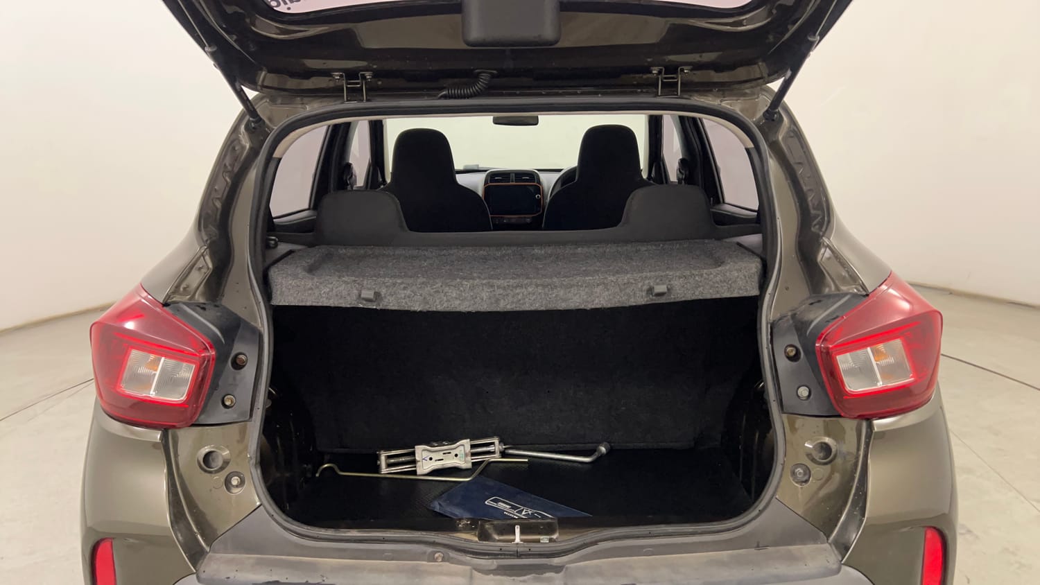 Used 2021 Renault Kwid CLIMBER 1.0 (O) Petrol Manual interior DICKY INSIDE VIEW