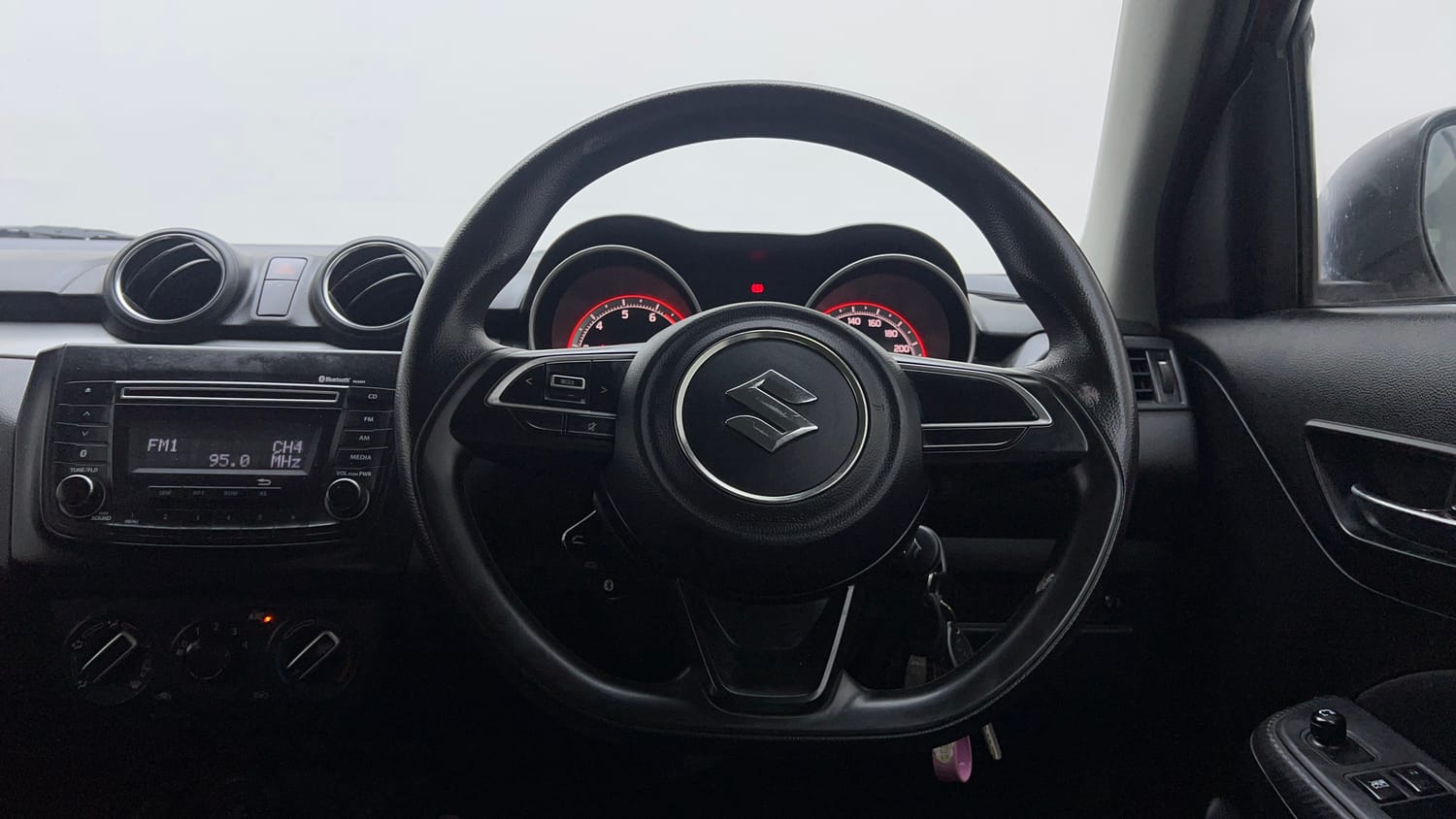 Used 2018 Maruti Suzuki Swift VXi Petrol Manual interior STEERING VIEW