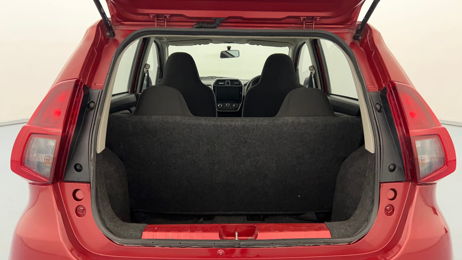 Used 2020 Datsun Redi-GO T(O) Petrol Manual interior DICKY INSIDE VIEW