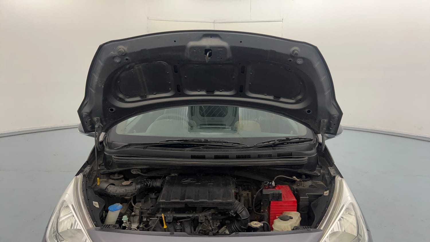 Used 2019 Hyundai Grand i10 Sportz 1.2 Kappa VTVT Petrol Manual engine ENGINE & BONNET OPEN FRONT VIEW