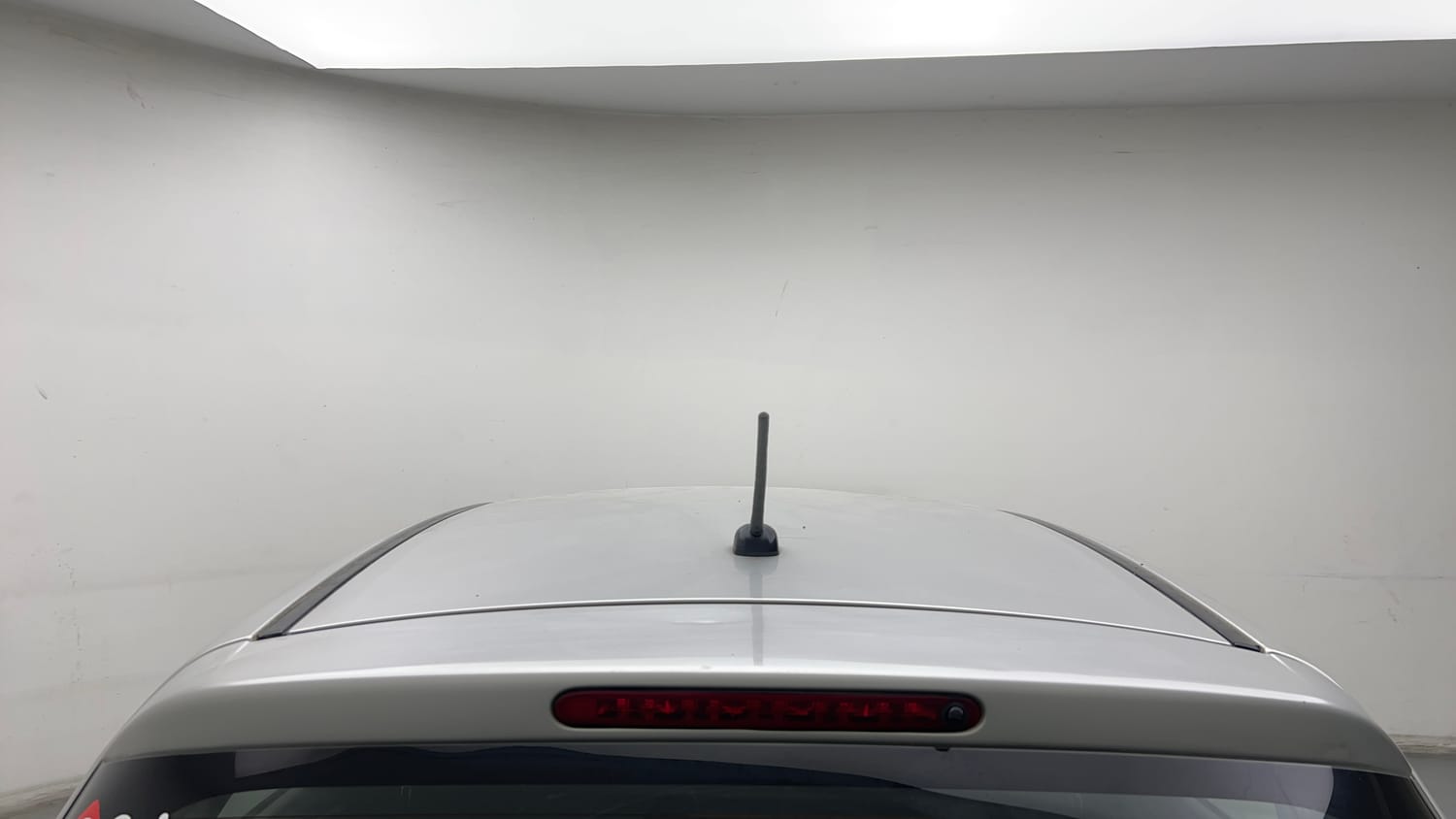 Used 2014 Maruti Suzuki Swift ZXi Petrol Manual exterior EXTERIOR ROOF VIEW