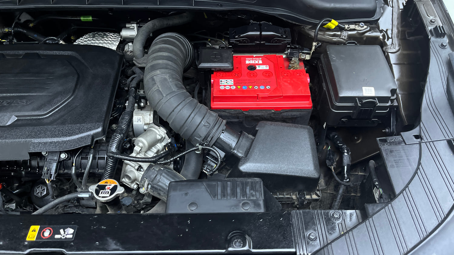 Used 2022 Kia Carens Prestige Plus 1.5 Diesel MT 7 STR Diesel Manual engine ENGINE LEFT SIDE VIEW