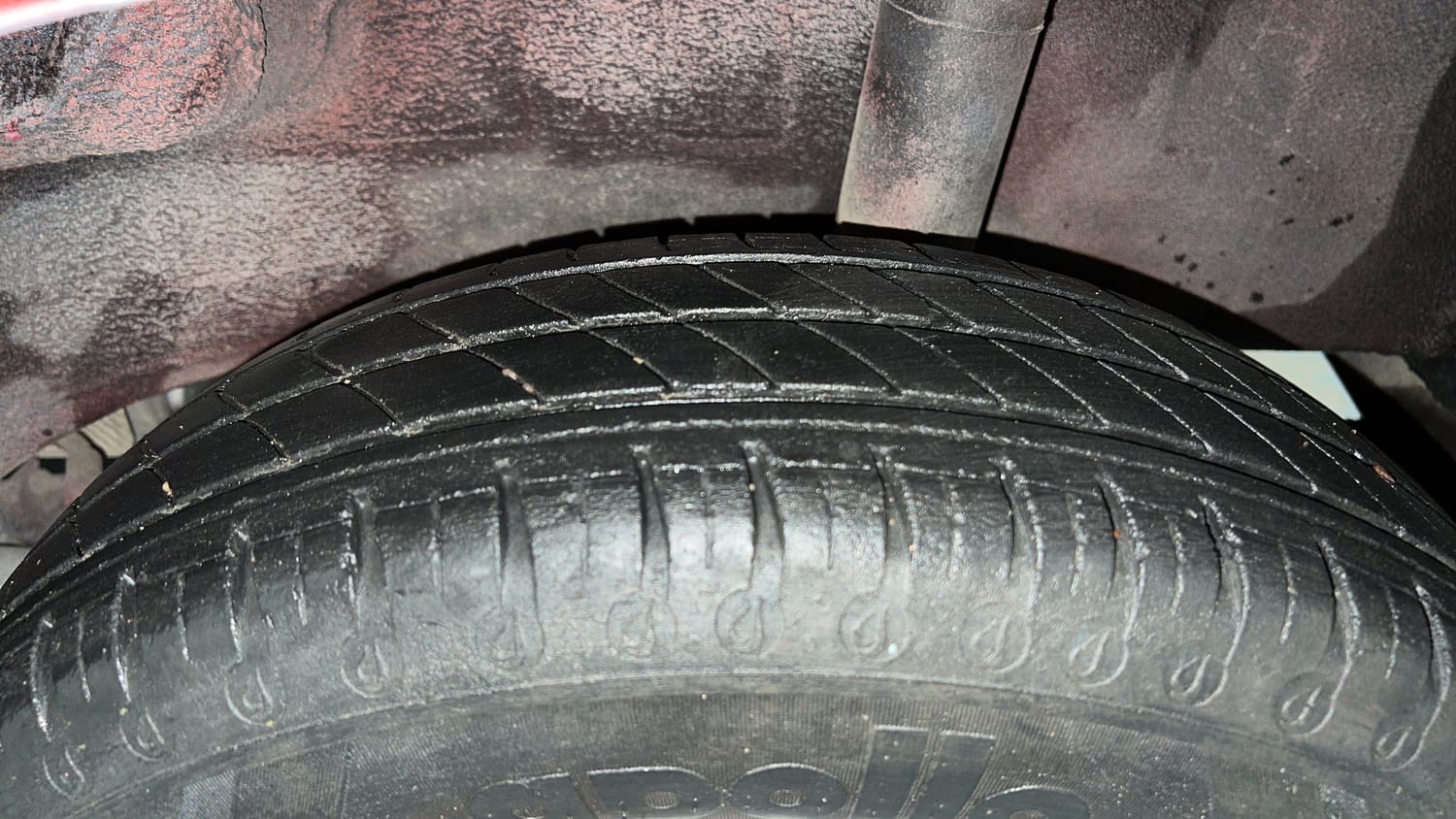 Used 2020 Datsun Redi-GO T(O) Petrol Manual tyres LEFT REAR TYRE TREAD VIEW