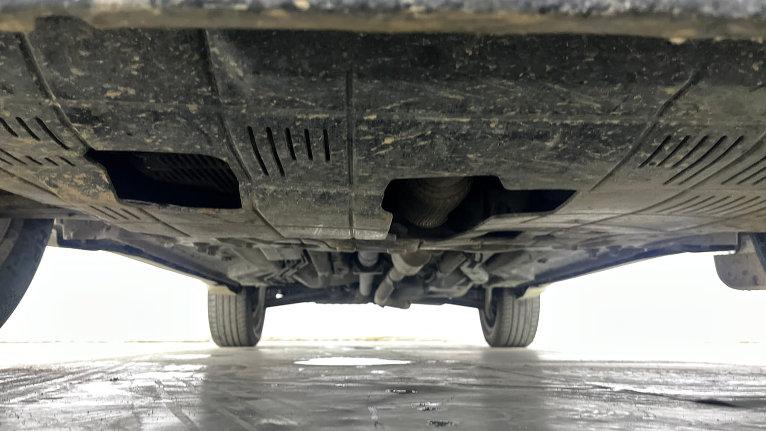Used 2022 Jeep Compass Model S (O) Diesel 4x4 AT Diesel Automatic extra FRONT LEFT UNDERBODY VIEW
