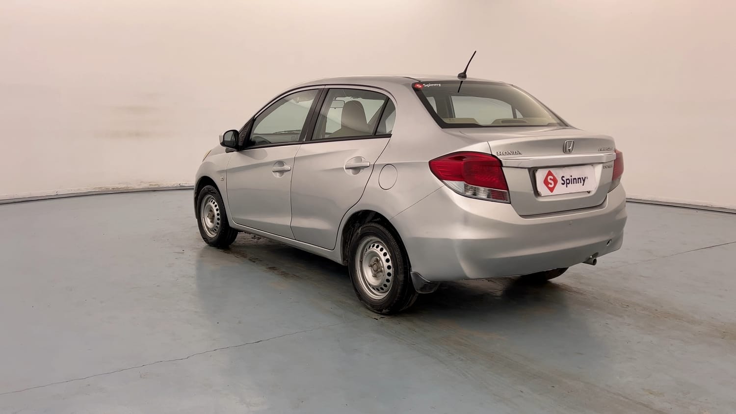 Used 2014 Honda Amaze 1.2 EX i-VTEC Petrol Manual exterior LEFT REAR CORNER VIEW