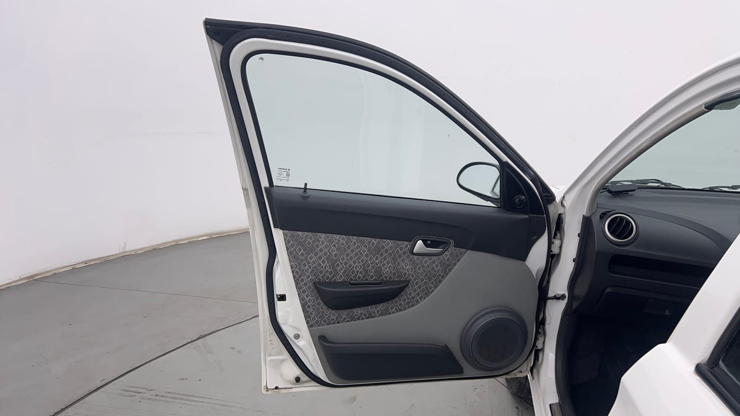 Used 2017 Maruti Suzuki Alto 800 LXi Petrol Manual interior LEFT FRONT DOOR OPEN VIEW