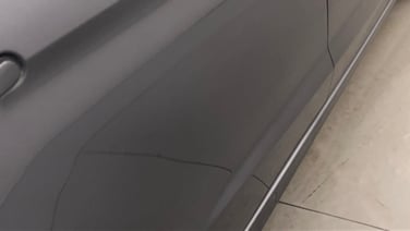 minor_scratch_0