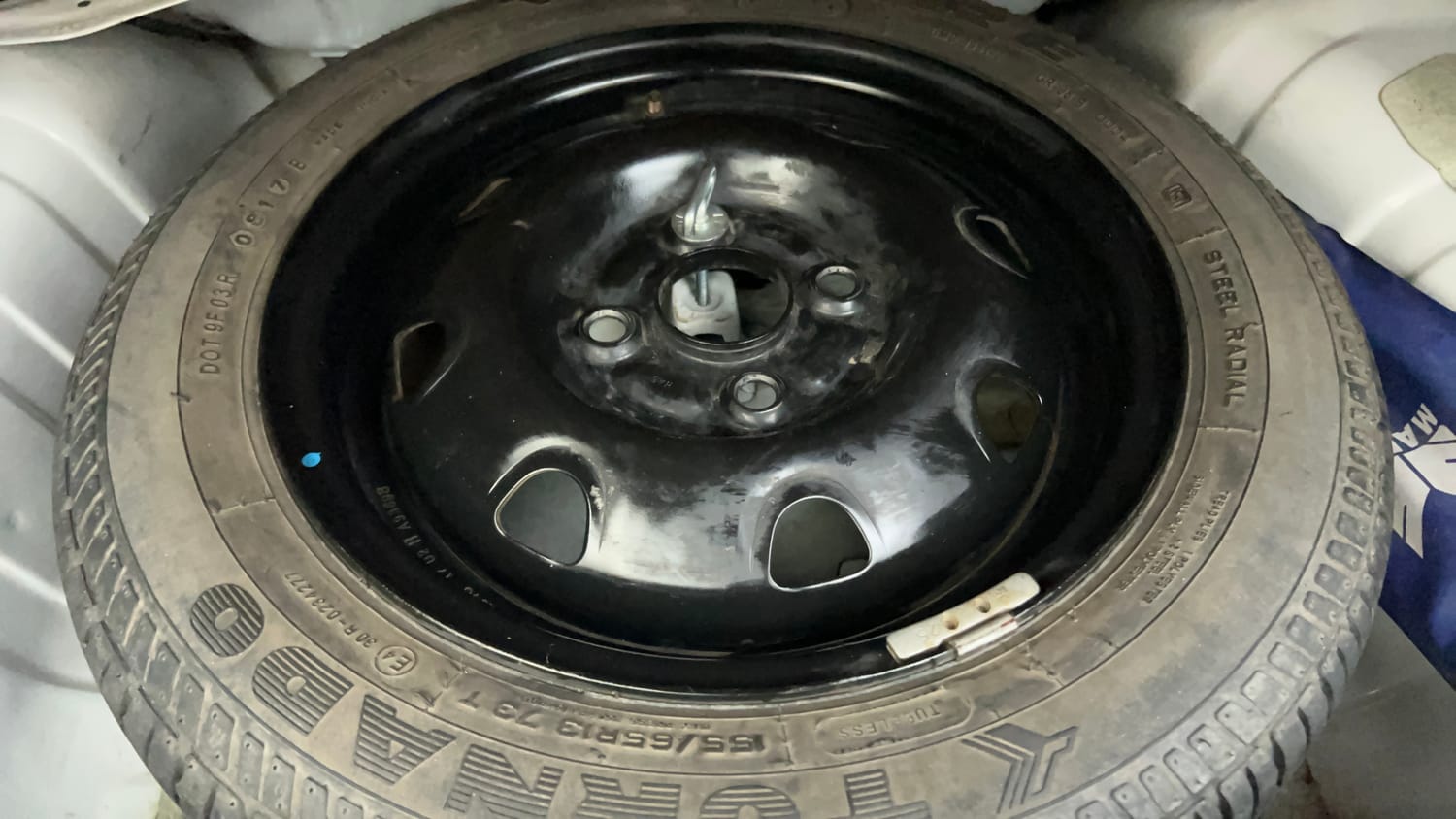 Used 2017 maruti-suzuki Alto K10 VXi (O) AMT Petrol Automatic tyres SPARE TYRE VIEW