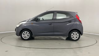 Used 2016 Hyundai Eon Magna Petrol Manual exterior LEFT SIDE VIEW