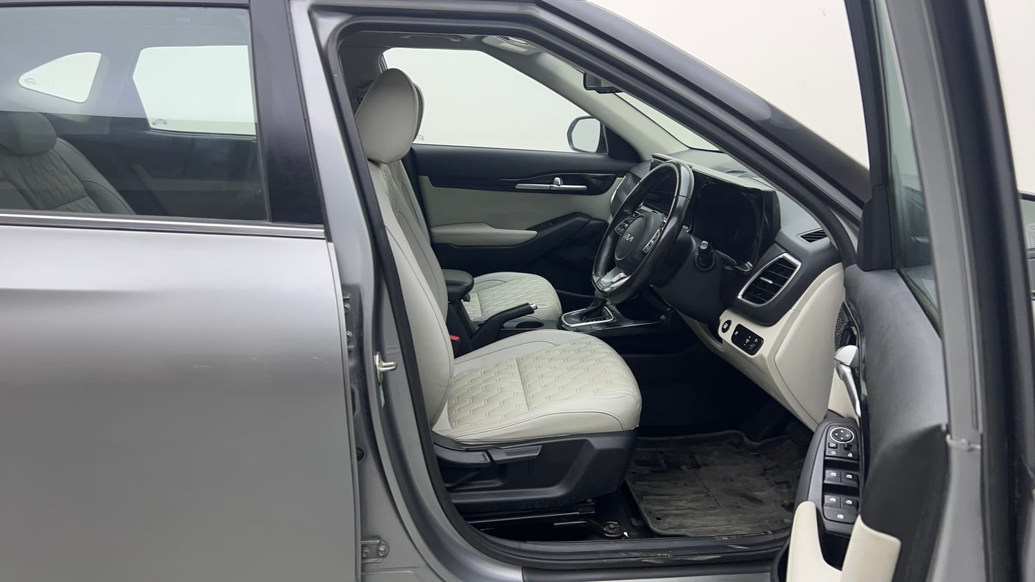 Used 2022 kia Seltos HTX 1.5 IVT Petrol Automatic interior RIGHT SIDE FRONT DOOR CABIN VIEW