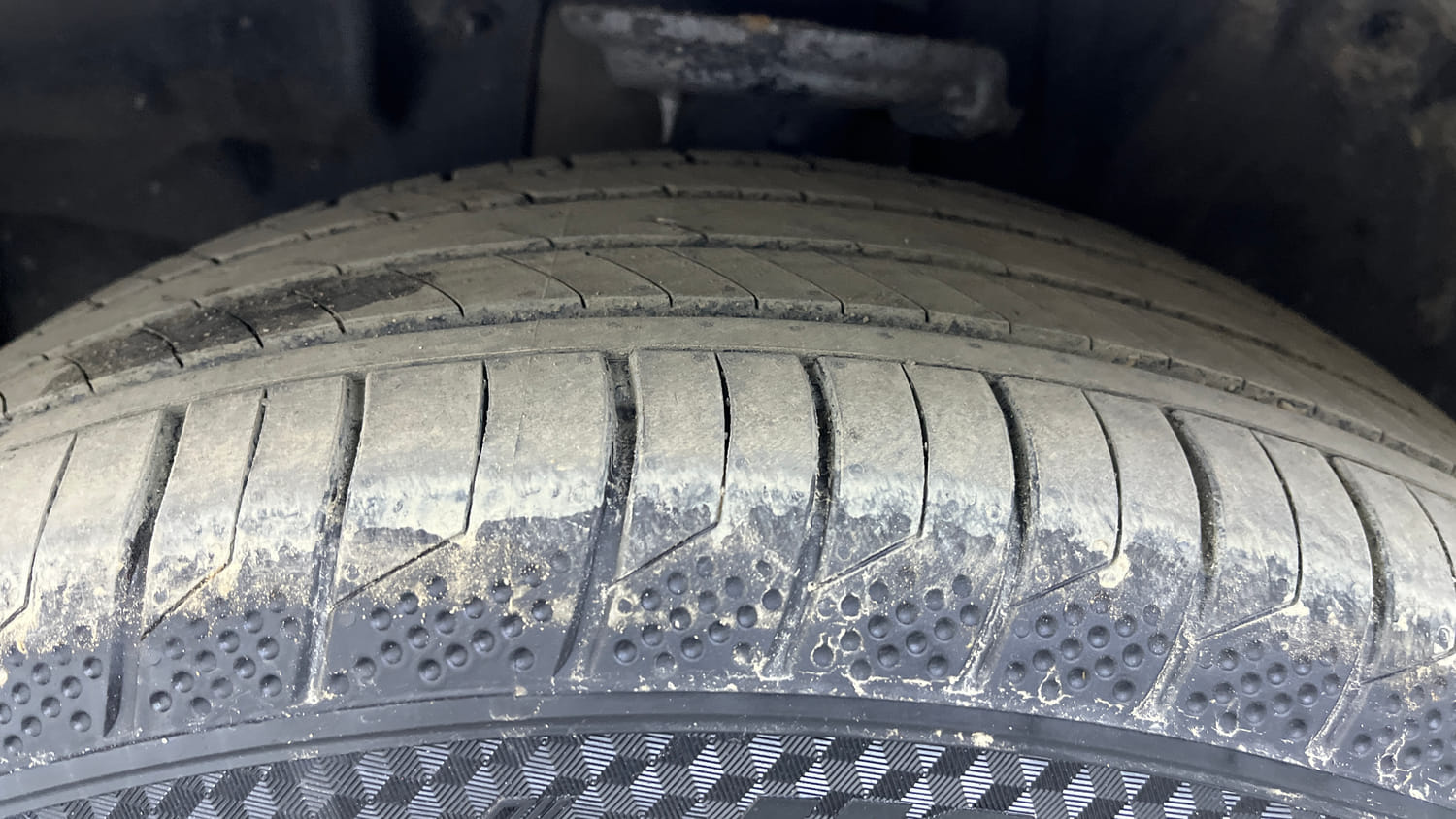 Used 2022 Jeep Compass Model S (O) Diesel 4x4 AT Diesel Automatic tyres LEFT FRONT TYRE TREAD VIEW