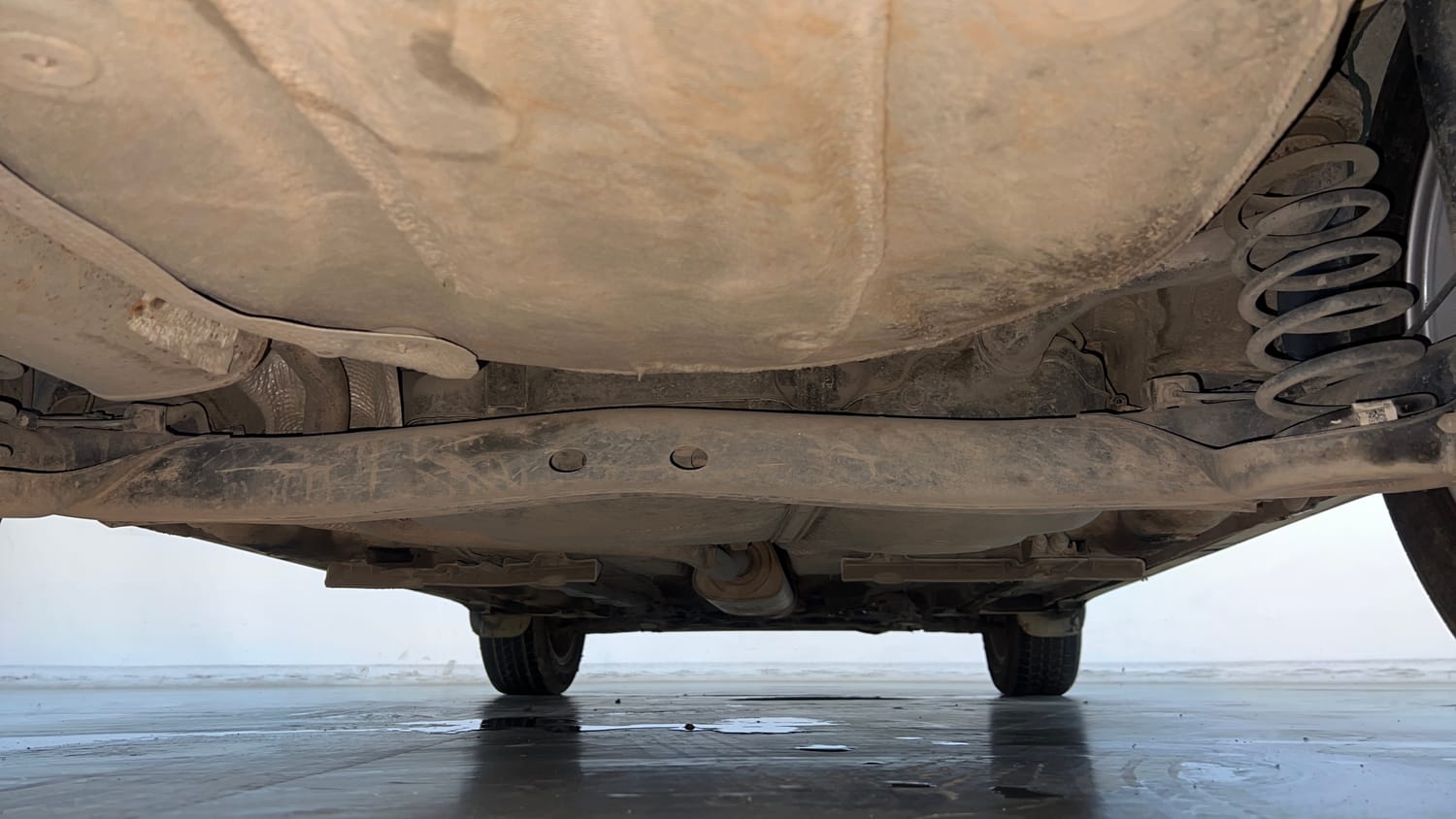 Used 2022 Volkswagen Taigun Highline 1.0 TSI MT Petrol Manual extra REAR UNDERBODY VIEW (TAKEN FROM REAR)