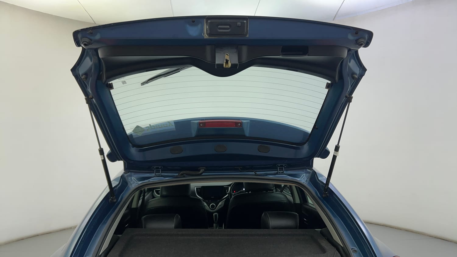 Used 2018 Maruti Suzuki Baleno Zeta 1.2 AT Petrol Automatic interior DICKY DOOR OPEN VIEW