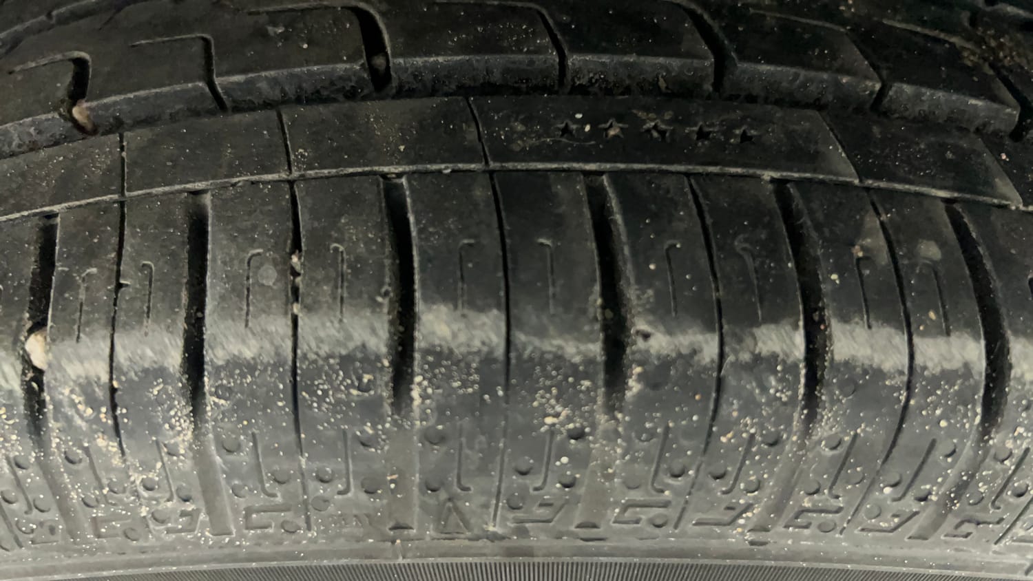 Used 2018 Maruti Suzuki Baleno Zeta 1.2 AT Petrol Automatic tyres LEFT FRONT TYRE TREAD VIEW