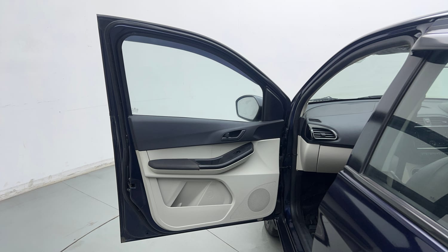 Used 2022 Tata Tigor XZ CNG Cng Manual interior LEFT FRONT DOOR OPEN VIEW