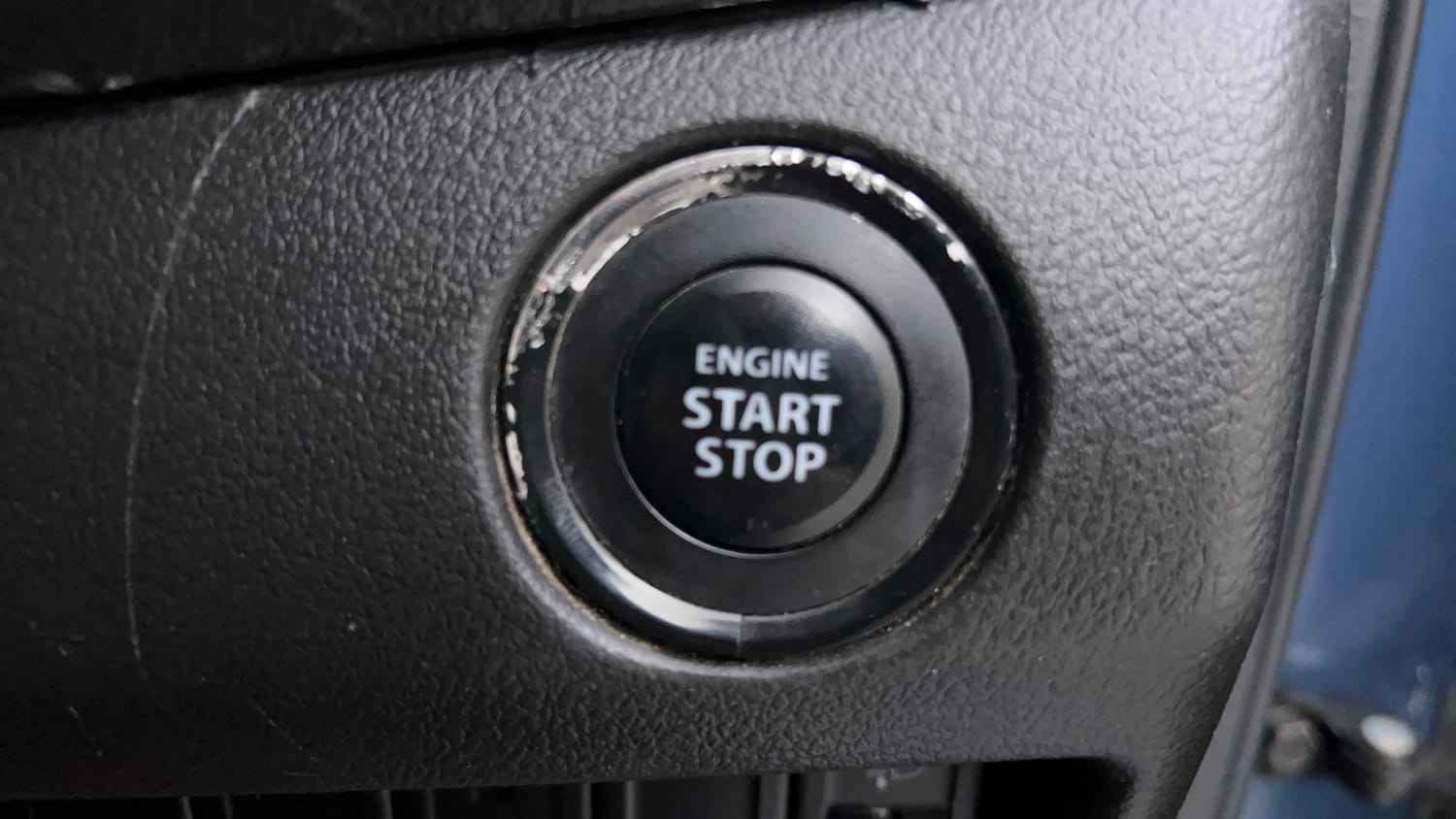 Used 2018 Maruti Suzuki Baleno Zeta 1.2 AT Petrol Automatic top_features Keyless start